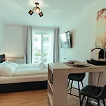 Modern Und Gemuetlich Ggue. Uni-passau, Tg-stellplatz, Balkon *