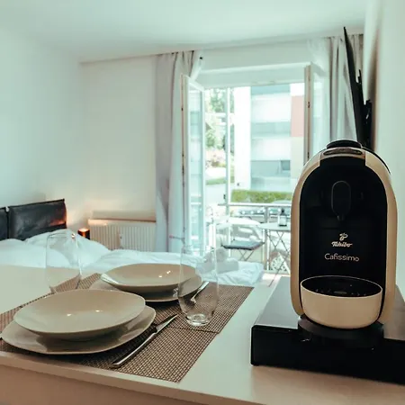 Modern Und Gemuetlich Ggue. Uni-passau, Tg-stellplatz, Balkon *