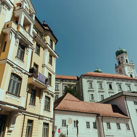 Modern Und Gemuetlich Ggue. Uni-passau, Tg-stellplatz, Balkon דירה פסאו