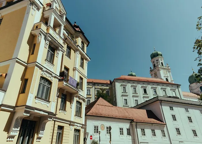 Modern Und Gemuetlich Ggue. Uni-passau, Tg-stellplatz, Balkon Apartment Passau