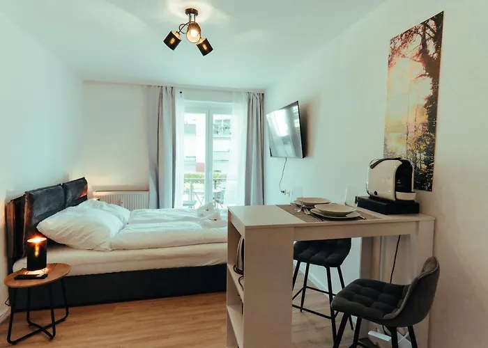 Modern Und Gemuetlich Ggue. Uni-passau, Tg-stellplatz, Balkon *